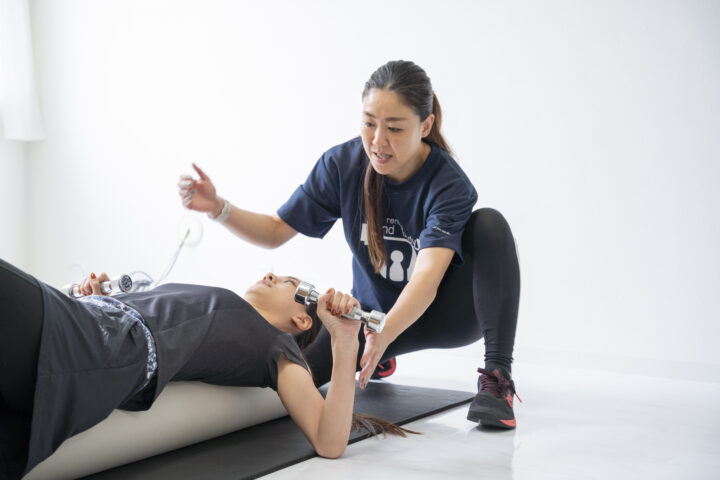 肩こり腰痛も筋トレで改善！ヘルニア患者様も行える、姿勢を整え血流を高める心地よいパーソナルトレーニングの画像